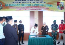 Budi Utomo Resmikan Gedung PTSP dan Aula Kejaksaan Negeri Lampura