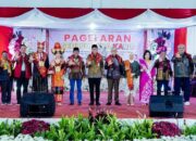 Hadiri Pagelaran Budaya Karo, Gubernur Mirza Ajak Generasi Muda Lestarikan Budaya