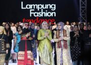 Ketua Dekranasda Provinsi Lampung Buka Lampung Fashion Tendance 2025, Tampilkan Desainer dari Sejumlah Negara