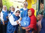 DPD IWAPI Provinsi Lampung Bagikan 228 Paket Sembako Kepada Masyarakat