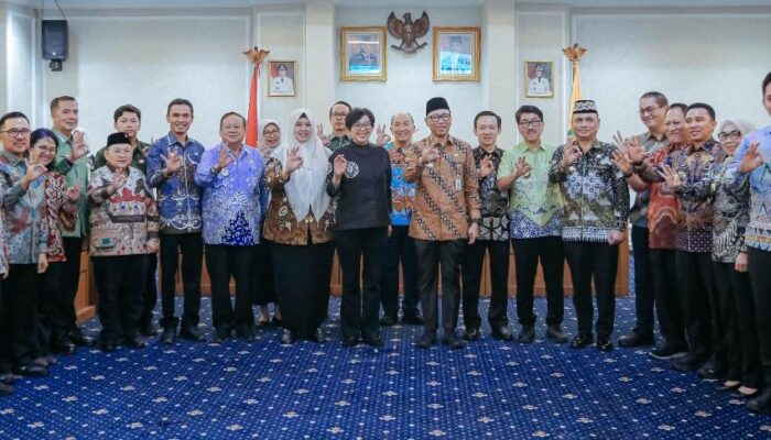 Gubernur Rahmat Mirzani Djausal Dukung Penuh Program Indonesia Bersih 100 Persen